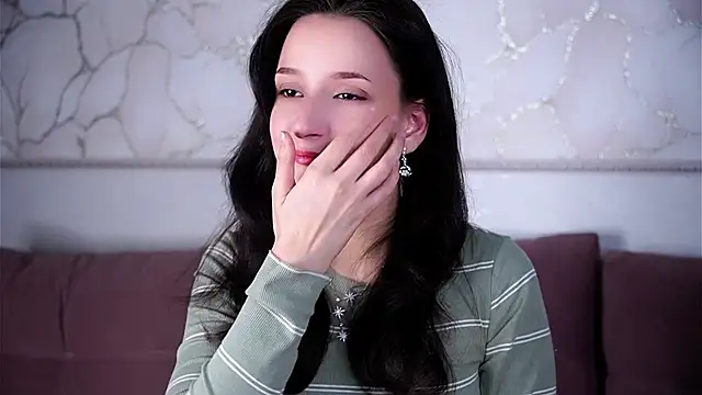 FalineBeacher online show from 12/15/25, 02:10