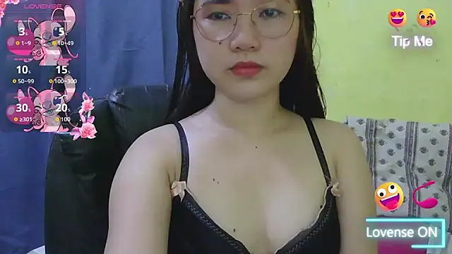 Snapshot of HornyAsian4uxx chatting on 05/31/26, 09:27 HornyAsian4uxx online show from 05/31/26, 09:27