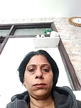 Soniya Roy online show from 11/25/25, 08:03