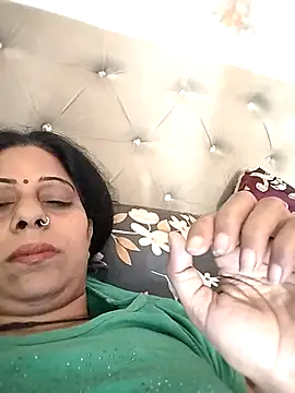 Soniya Roy online show from 04/19/26, 04:45