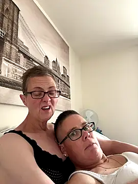 Curvy-Jinx online show from 09/19/25, 07:32