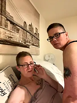 Curvy-Jinx online show from 10/16/25, 07:37