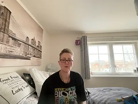 Curvy-Jinx online show from 03/12/26, 08:31