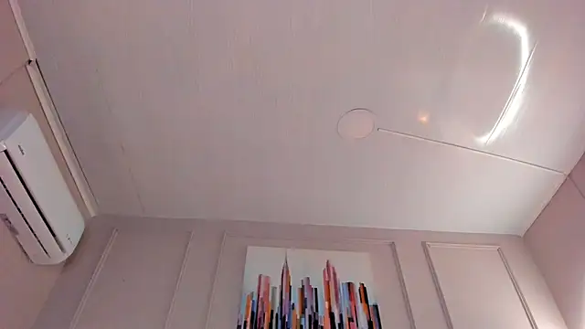 mia kisses2 online show from 04/25/26, 05:21