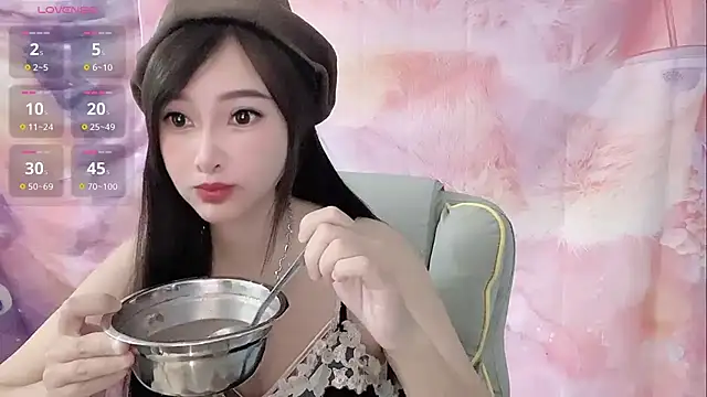 Snapshot of Crush-7ii chatting on 11/09/25, 12:20 Crush-7ii online show from 11/09/25, 12:20