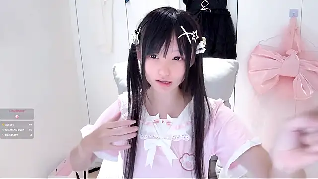 Snapshot of xiaoxia_baby chatting on 09/12/25, 02:28 xiaoxia baby online show from 09/12/25, 02:28