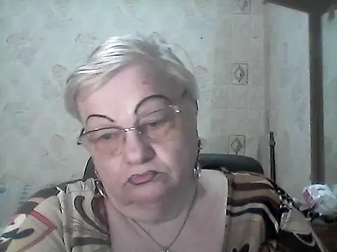 Snapshot of NatalieNorth chatting on 04/27/26, 06:28 NatalieNorth online show from 04/27/26, 06:28