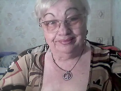 Snapshot of NatalieNorth chatting on 05/17/26, 09:33 NatalieNorth online show from 05/17/26, 09:33