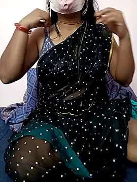 Cute Renuka online show from 10/13/25, 04:18