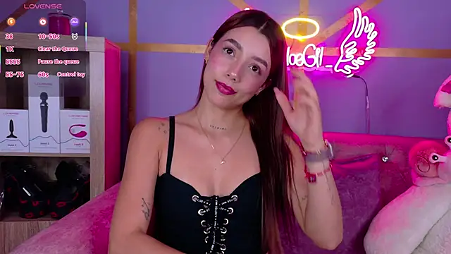 Chloegi   online show from 10/27/25, 10:58