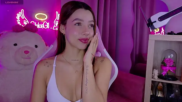 Chloegi   online show from 02/12/26, 09:04