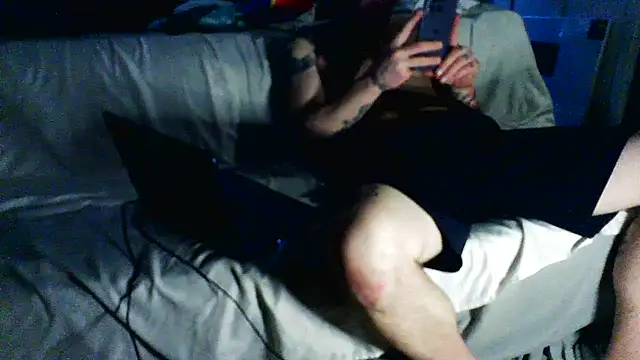 Luv2SuckBWC92 online show from 03/07/26, 12:24