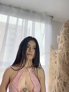 Sofi Leal online show from 11/13/25, 03:00