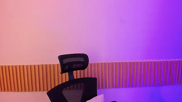 OliviaSweett online show from 10/12/25, 07:13