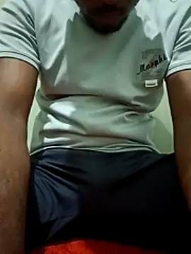 Snapshot of monubigcoock chatting on 11/18/25, 03:05 monubigcoock online show from 11/18/25, 03:05