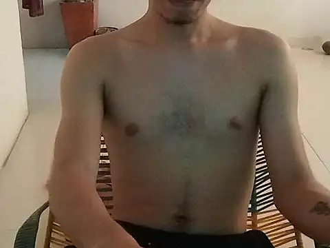 Snapshot of Scarlet_Guy chatting on 10/07/25, 08:50 Scarlet Guy online show from 10/07/25, 08:50