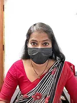 Snapshot of tamil_Sigappu_Roja chatting on 05/28/26, 12:41 tamil Sigappu Roja online show from 05/28/26, 12:41