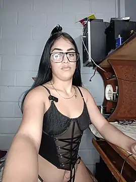 Bigtiti01 online show from 07/12/26, 11:34