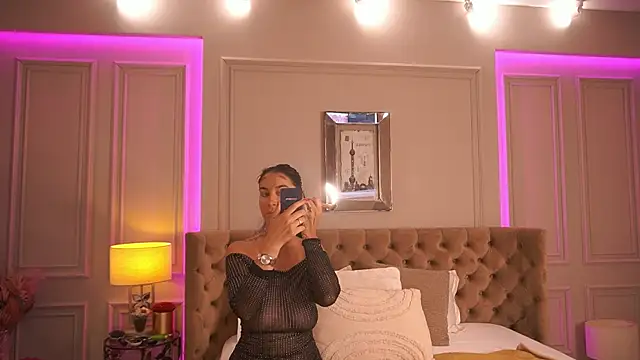 FrancescaDante online show from 06/27/26, 05:56