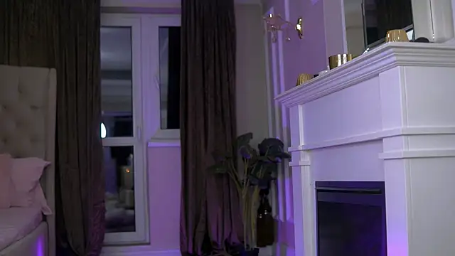 EmaHallee online show from 04/03/26, 02:31