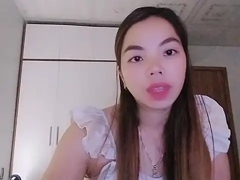 Snapshot of Bree039 chatting on 10/29/25, 09:22 Bree039 online show from 10/29/25, 09:22