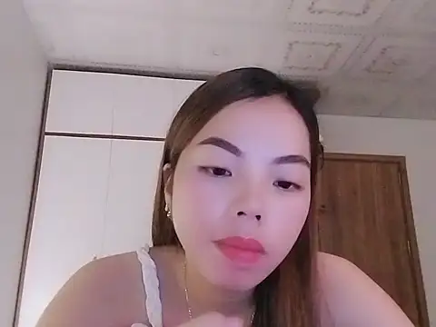 Snapshot of Bree039 chatting on 10/30/25, 09:00 Bree039 online show from 10/30/25, 09:00