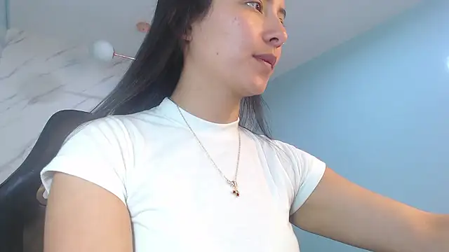 victoria hernandez t  online show from 05/27/26, 01:19