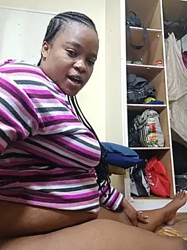 Snapshot of AfricanPopi chatting on 06/07/26, 09:51 AfricanPopi online show from 06/07/26, 09:51
