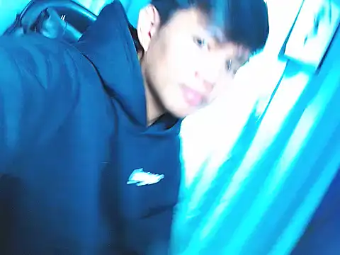 Alexx 143 online show from 12/21/25, 03:52