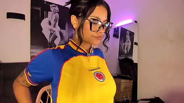 Stefany 44 online show from 07/07/26, 06:23