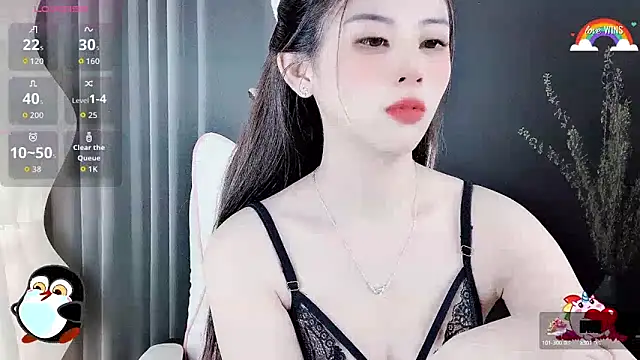 Snapshot of Aline_690 chatting on 09/11/25, 02:06 Aline 690 online show from 09/11/25, 02:06