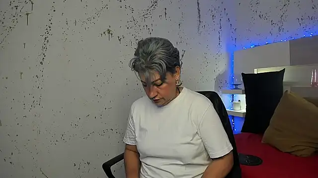 Snapshot of JaddeWalker chatting on 10/03/25, 11:29 JaddeWalker online show from 10/03/25, 11:29