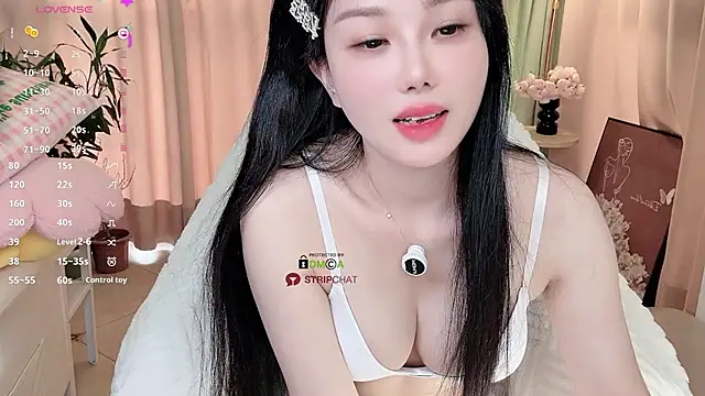 Xiatian520  online show from 11/23/25, 12:32