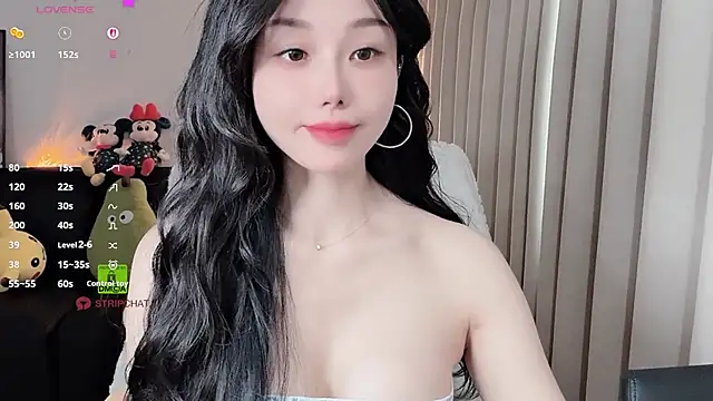 Xiatian520  online show from 02/02/26, 07:18