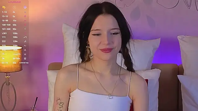 Snapshot of Angel__Rosse chatting on 03/23/26, 05:39 Angel Rosse online show from 03/23/26, 05:39