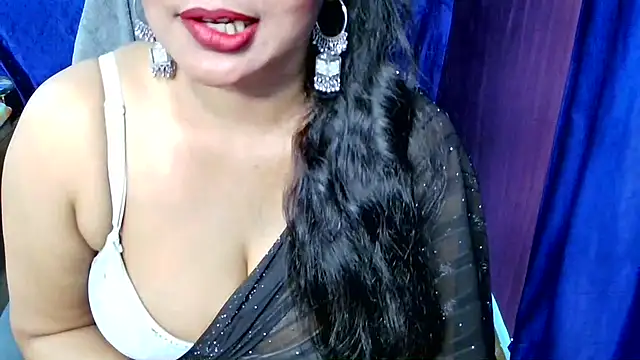 QUEEN SAKHI- online show from 04/04/26, 12:13