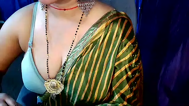 QUEEN SAKHI- online show from 05/28/26, 02:09