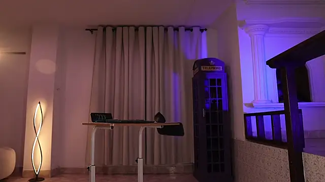 vaniaa95 online show from 04/20/26, 12:13