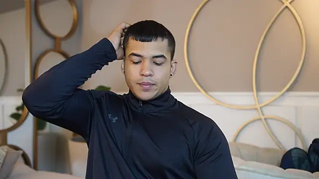 Thiago Valente online show from 10/29/25, 01:02