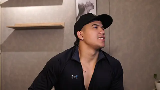 Thiago Valente online show from 03/16/26, 01:04