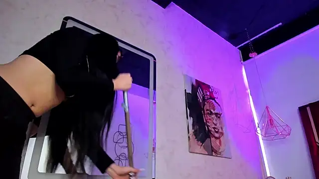 Snapshot of CandySays chatting on 02/13/26, 11:39 CandySays online show from 02/13/26, 11:39