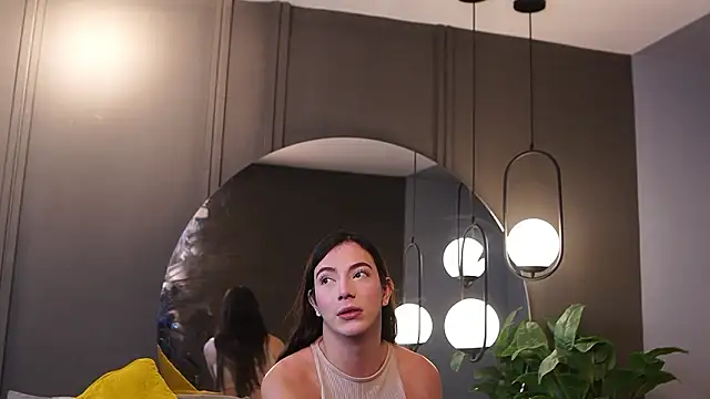 Snapshot of Ariaa_Isabell chatting on 02/17/26, 06:36 Ariaa Isabell online show from 02/17/26, 06:36