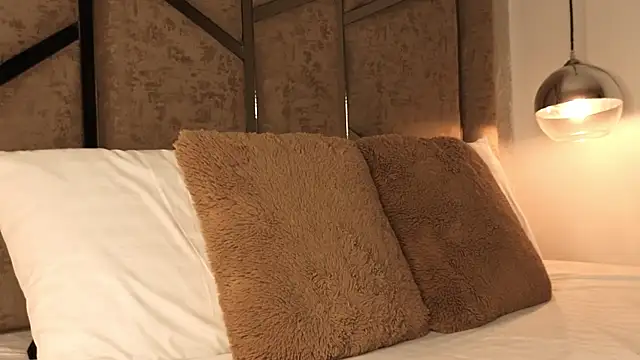 scarlethlux online show from 01/09/26, 11:39