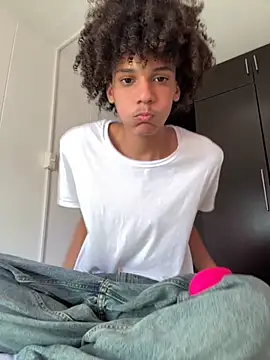 Max Rain online show from 09/17/25, 08:10