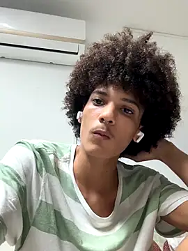 Max Rain online show from 12/02/25, 03:45