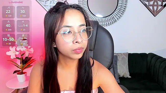 Snapshot of July_Adams chatting on 02/14/26, 02:58 July Adams online show from 02/14/26, 02:58