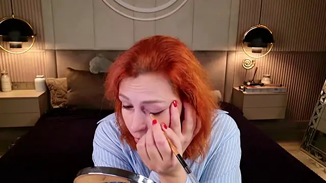 Evie Bennet online show from 09/09/25, 10:37