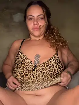 Snapshot of Chloe_Leaozinho chatting on 05/19/26, 05:36 Chloe Leaozinho online show from 05/19/26, 05:36