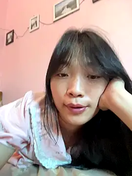 Snapshot of Phayphay77 chatting on 10/15/25, 02:11 Phayphay77 online show from 10/15/25, 02:11