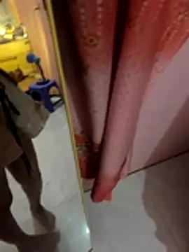 Snapshot of Phayphay77 chatting on 11/19/25, 01:33 Phayphay77 online show from 11/19/25, 01:33